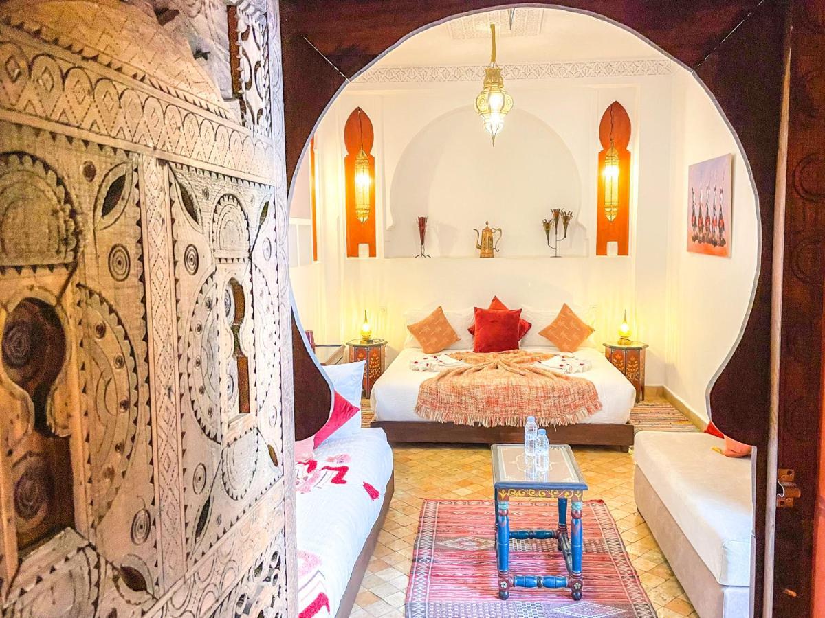 Des Lys Riad